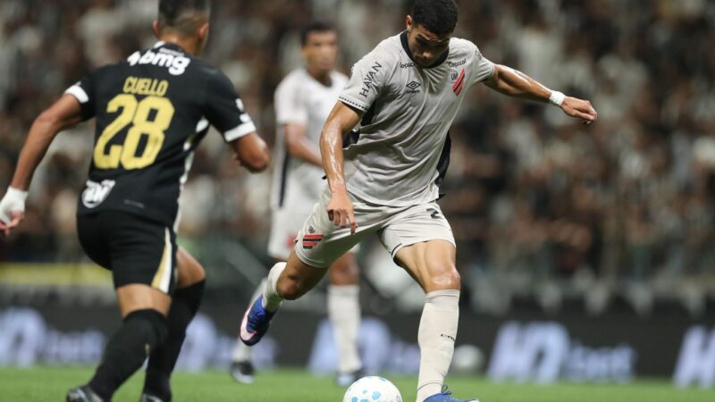 Análise: Athletico sofre com falta de criatividade e queima gordura no Brasileirão