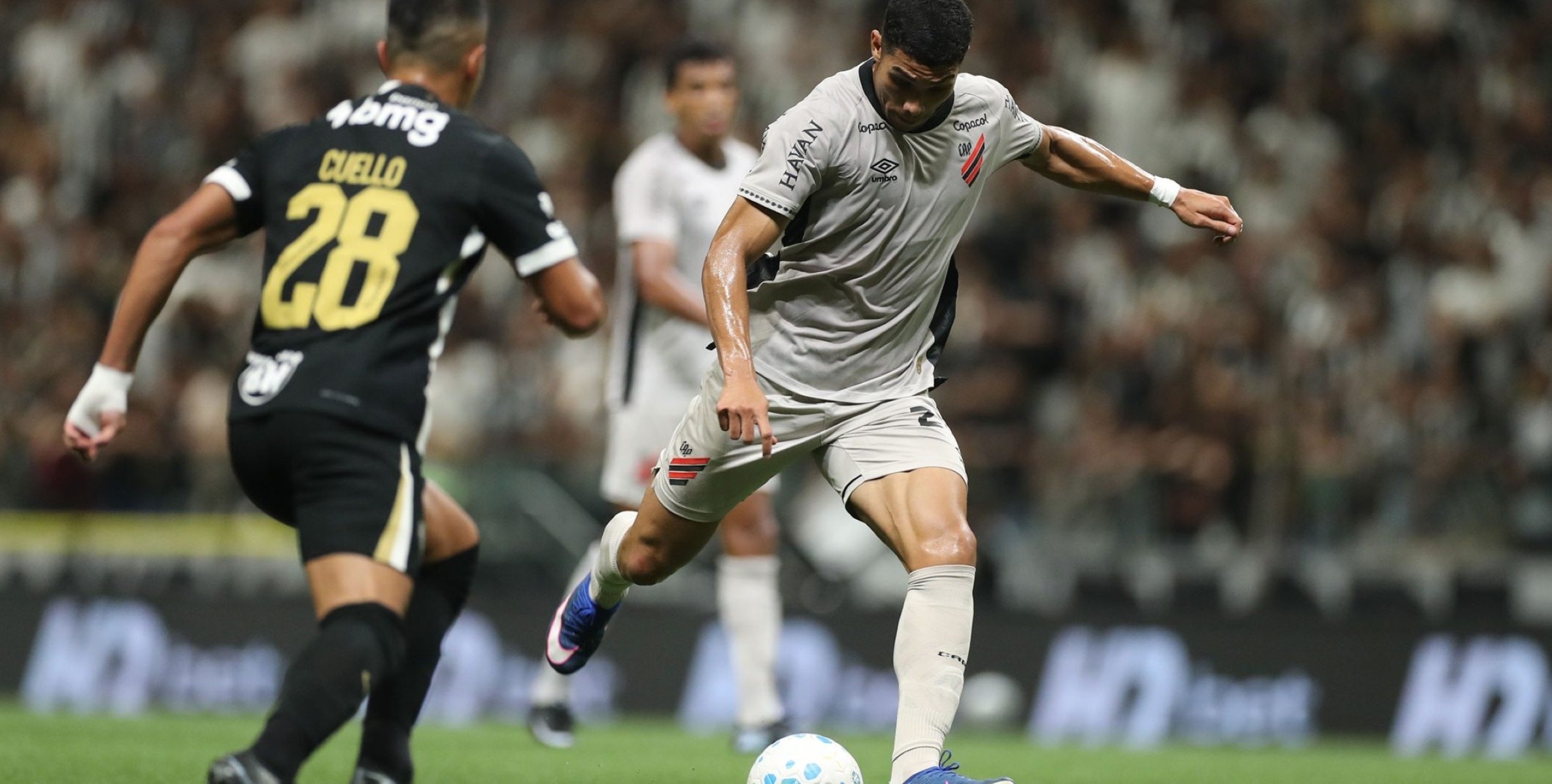 Análise: Athletico sofre com falta de criatividade e queima gordura no Brasileirão