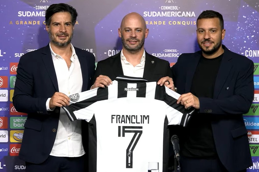 Franclim Carvalho explica convite e acerto com o Botafogo: “Primeiro dizemos sim, depois pensamos”