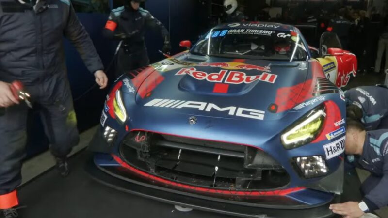 Verstappen tem problemas e equipe fica fora do pódio em Nordschleife