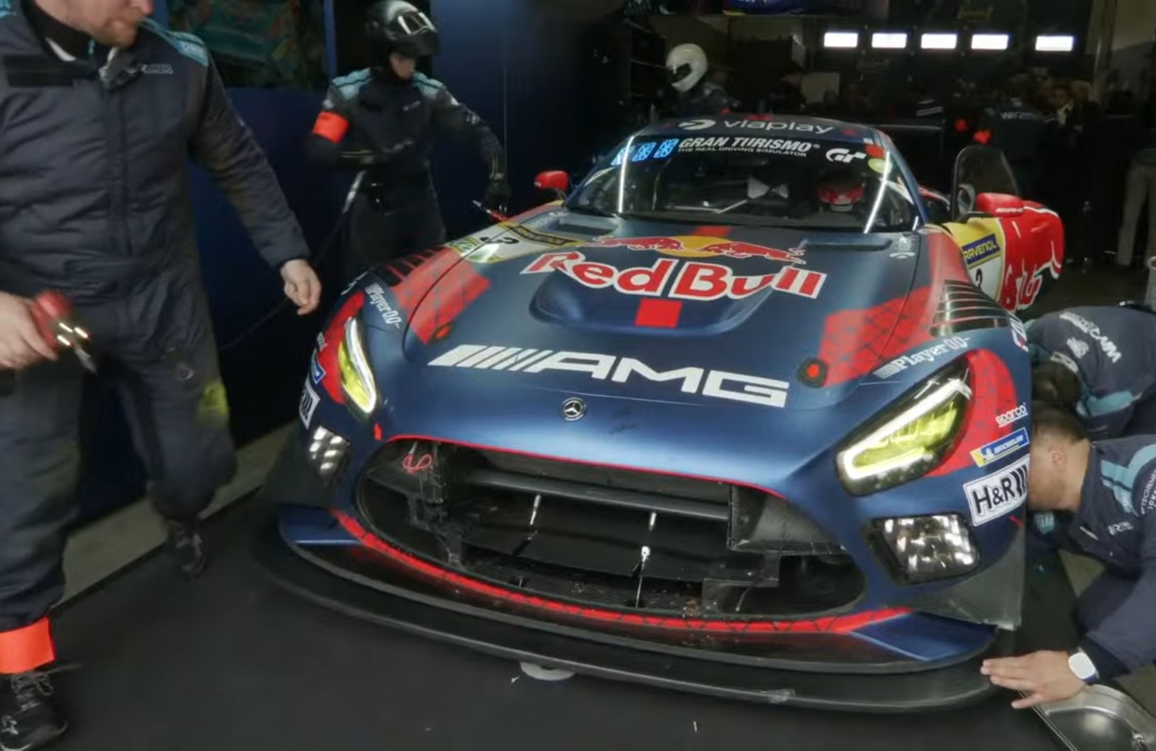 Verstappen tem problemas e equipe fica fora do pódio em Nordschleife