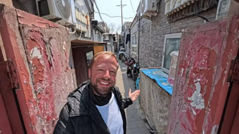 Brasileiro mostra como é morar em favela chinesa pagando R$ 30 de aluguel: ‘Minha viagem nunca acabou’