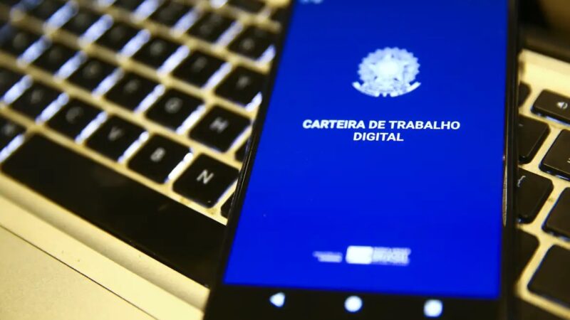 Brasil cria 228,2 mil vagas de emprego formal em março; quase três vezes mais que 2025