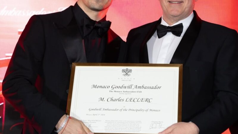 Leclerc recebe do príncipe de Mônaco título de Embaixador da Boa Vontade
