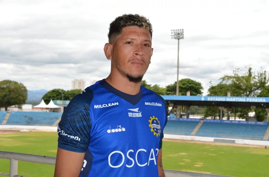 CSA negocia com centroavante que está na Série A2 do Paulista