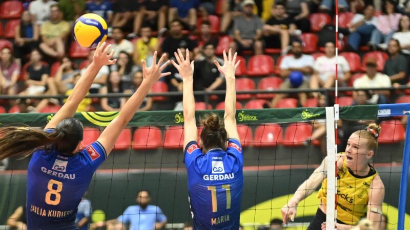 Praia Clube precisa quebrar jejum de mais de um ano contra o Minas para ser campeão da Superliga