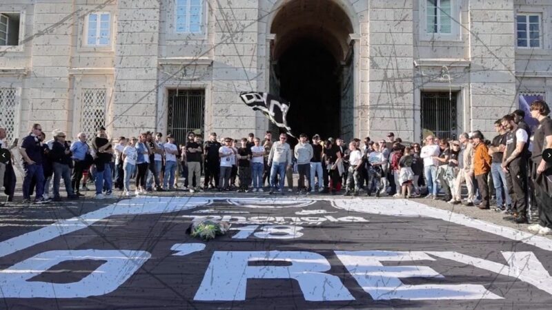 Torcedores de clube italiano se reúnem e levam faixa gigante para homenagear Oscar Schmidt: “Rei”