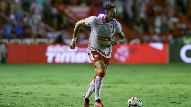 Náutico pode ter duas mudanças no ataque para jogo contra o Ceará; veja provável escalação