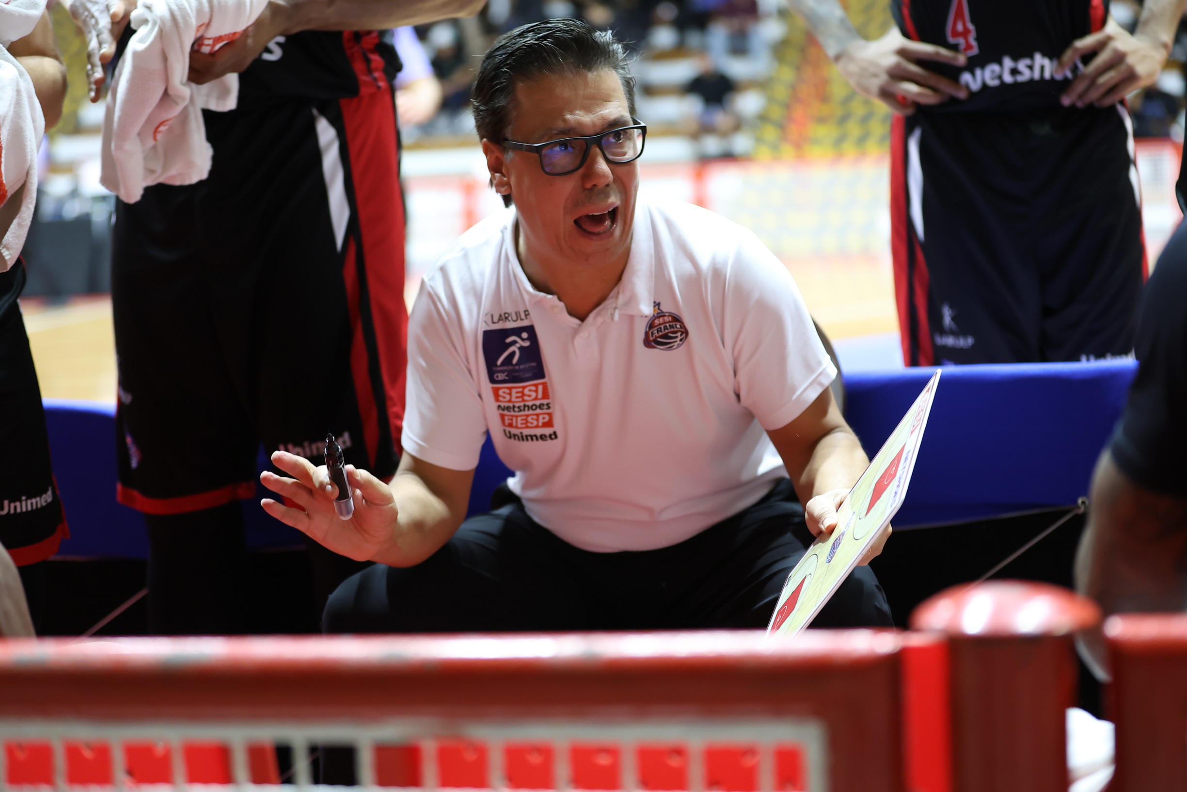 Franca visita Mogi para ampliar sequência de olho no topo do NBB