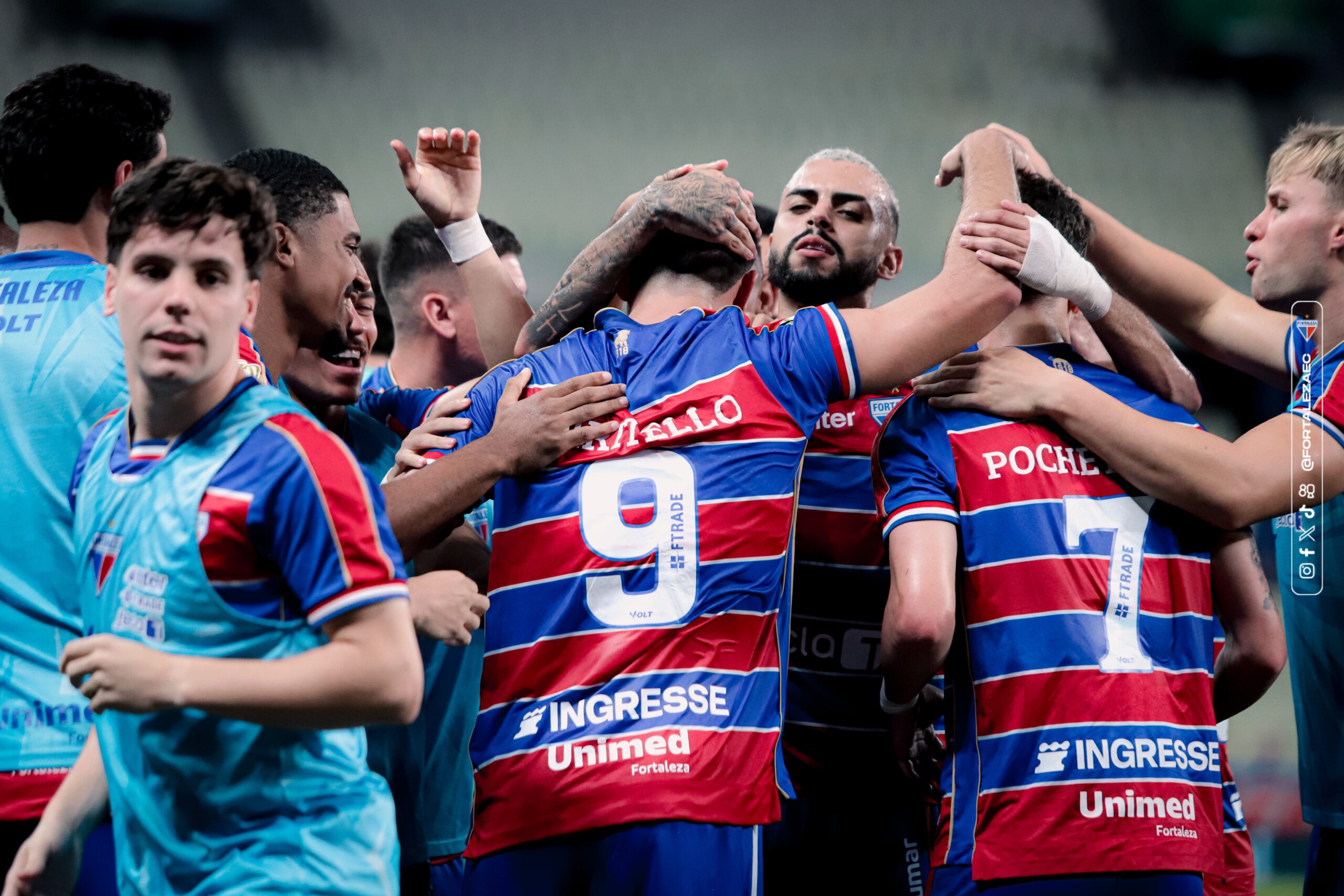 E agora, Carpini? Fortaleza tem disputa interna acirrada no gol e no meio