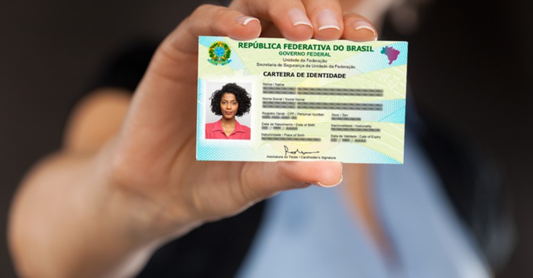 Beneficiários de programas sociais sem cadastro biométrico ganham mais prazo para fazer nova identidade