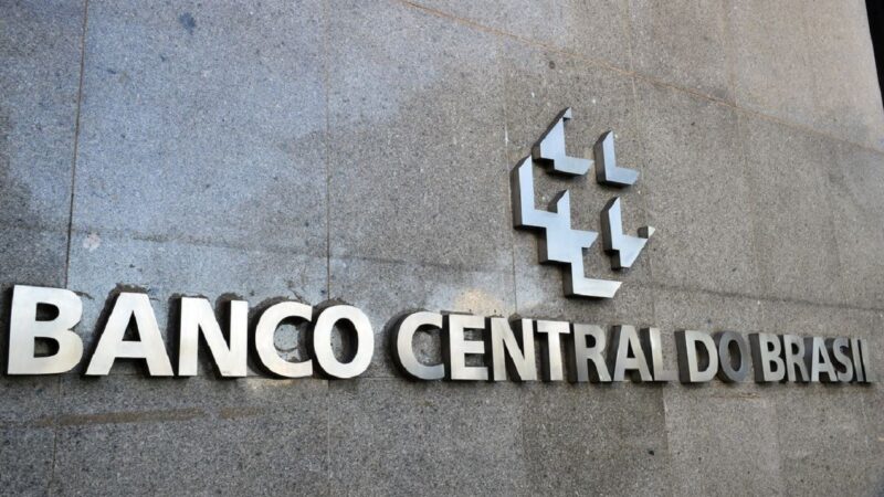 Copom reduz a taxa básica de juros da economia, a Selic, de 14,75% para 14,5% ao ano