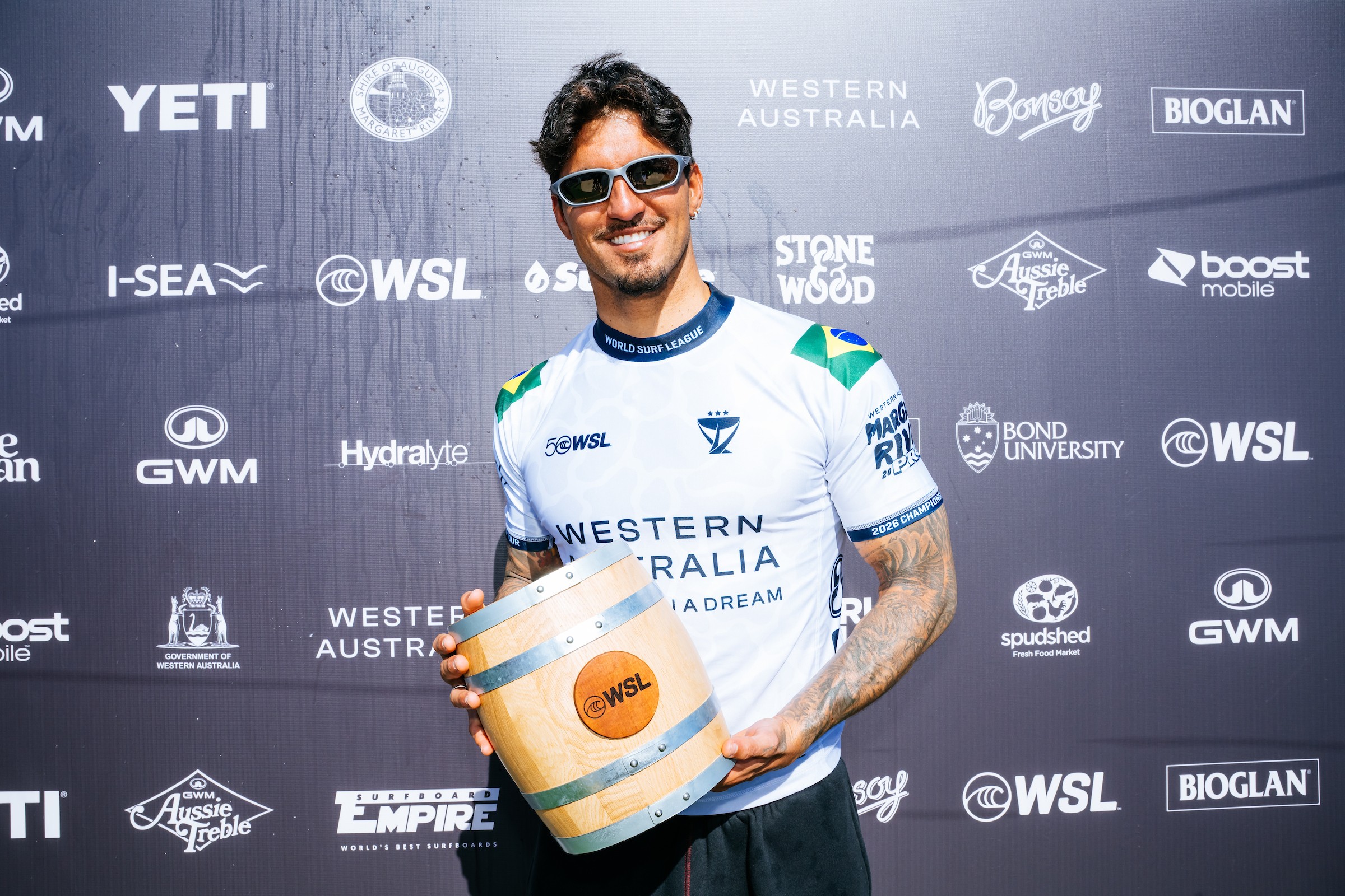 Líder do ranking, Medina entra direto na 2ª rodada e aguarda rival em Gold Coast; veja baterias