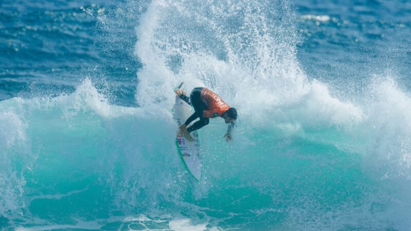 WSL: Gabriel Medina reencontra algoz das Olimpíadas e avança às quartas em Margaret River