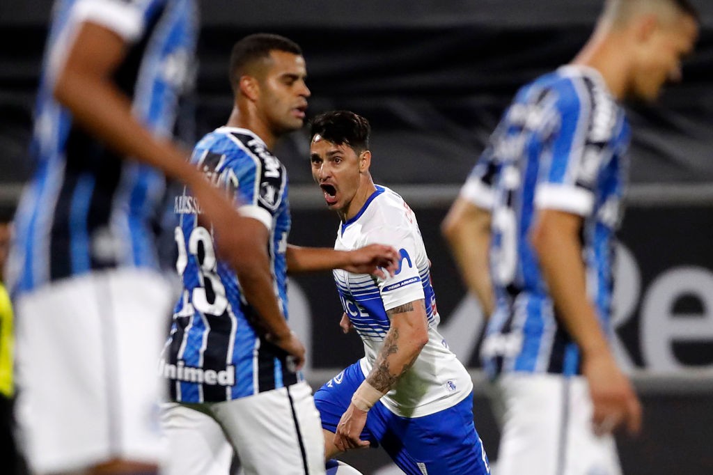 Rival do Cruzeiro, Universidad Católica tem carrasco de brasileiros e dupla da “era de ouro” do Chile