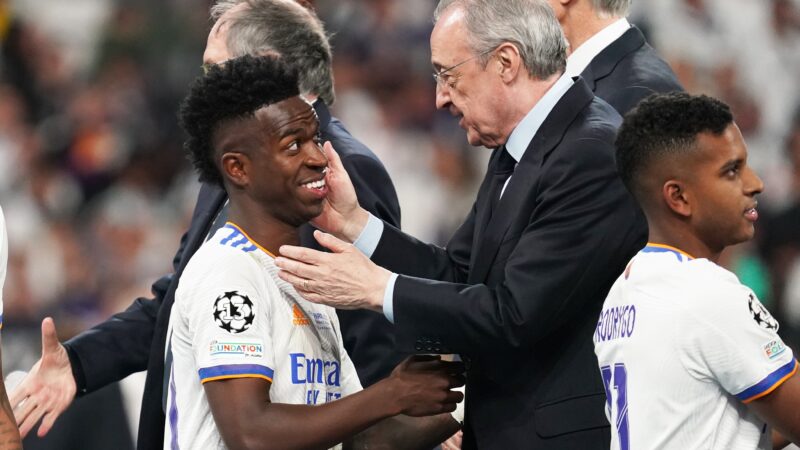 Florentino blinda permanência de Vini Jr. no Real Madrid: “Deixem Vinícius comigo”