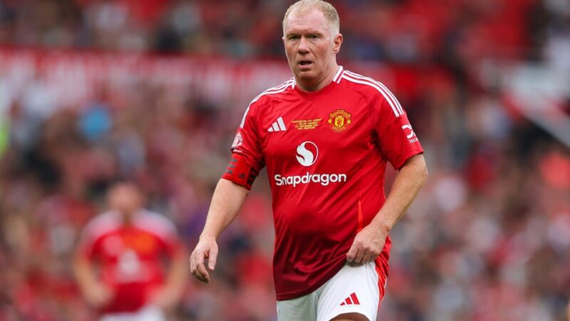 Ídolo do United, Scholes critica elenco e cobra reformulação com saída de até oito jogadores
