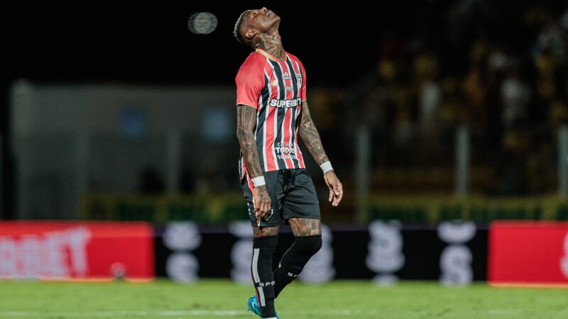 São Paulo avalia cenários e vive dilema para rescindir contrato de Arboleda