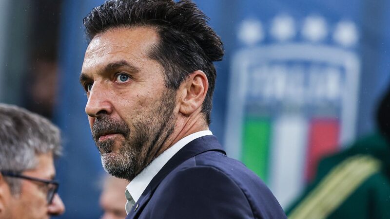 Buffon pede demissão da federação após Itália ficar fora da Copa do Mundo