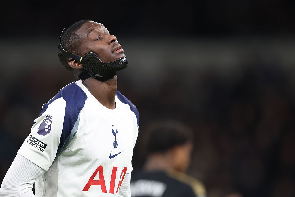 Tottenham entra na zona de rebaixamento do Inglês pela primeira vez em 18 anos