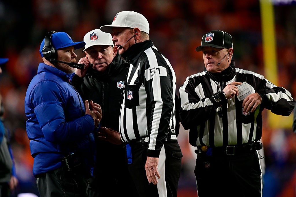 NFL aprova mudanças para 2026 e cria regra excepcional para evitar erros de árbitros substitutos