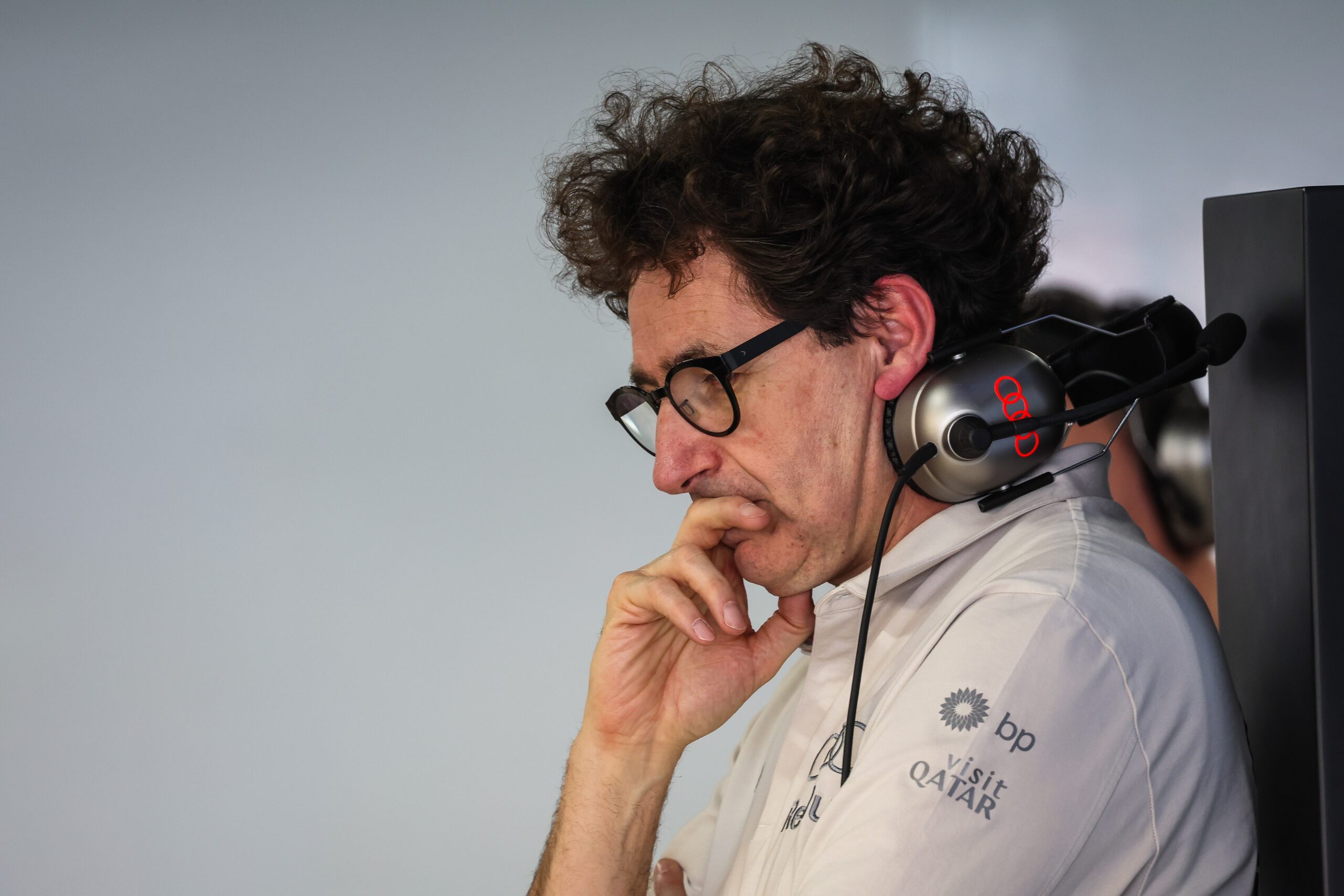 Chefe da Audi detalha problemas com motor da equipe na F1 2026