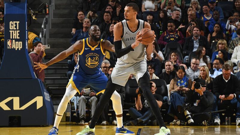 Wembanyama marca 41 pontos, anota duplo-duplo e lidera 10ª vitória seguida dos Spurs