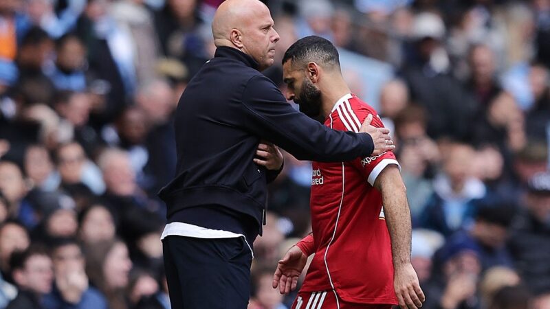 Treinador critica atuação do Liverpool em goleada para o City: “Decepção inacreditável”