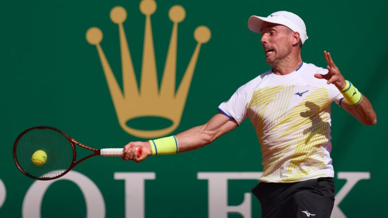 Aos 38 anos, Roberto Bautista anuncia que fará última temporada no tênis profissional