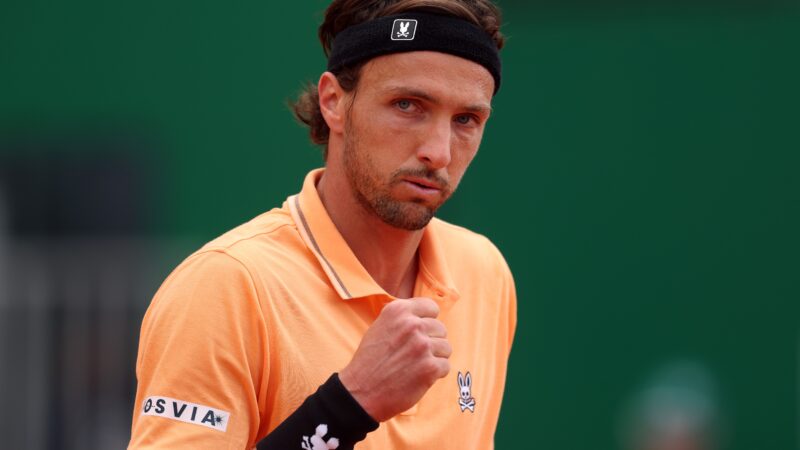 Com família de tenistas, conheça o adversário de João Fonseca na segunda rodada de Monte Carlo