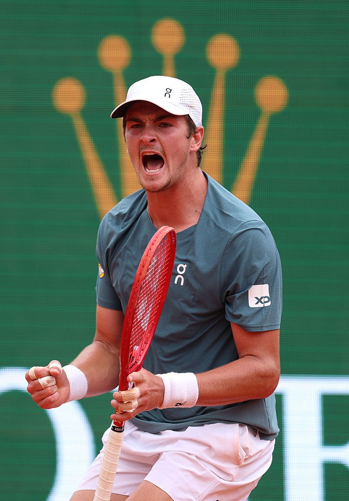 João Fonseca sobe cinco posições no ranking da ATP e volta ao top 35