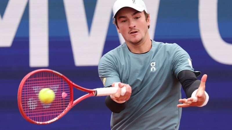 Fonseca vence algoz de Buenos Aires na estreia e vai às oitavas de final em Munique