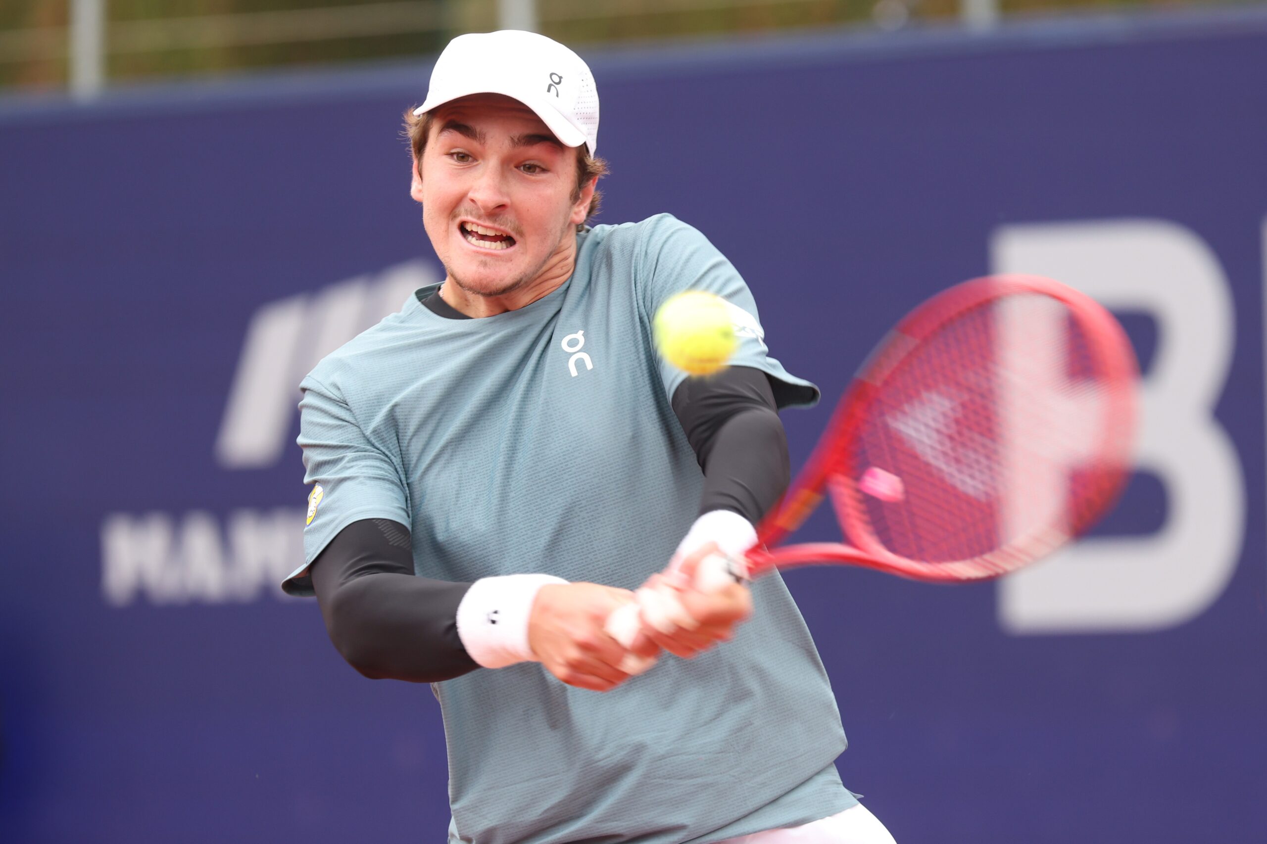 João Fonseca elimina francês top 30 pela 2ª semana seguida e vai às quartas no ATP 500 de Munique