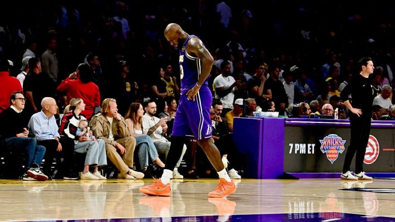 LeBron se revolta com fala de rival após derrota dos Lakers: “Estou pouco me f*dendo. Sou velho demais para essa p*rra”; vídeo