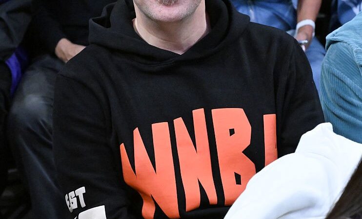 De Ted Lasso a Homem-Aranha: veja as celebridades que acompanharam Lakers x Rockets