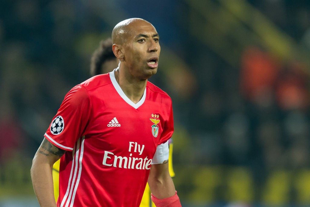 Luisão critica punição da Uefa a Prestianni: “O recado é perigoso”