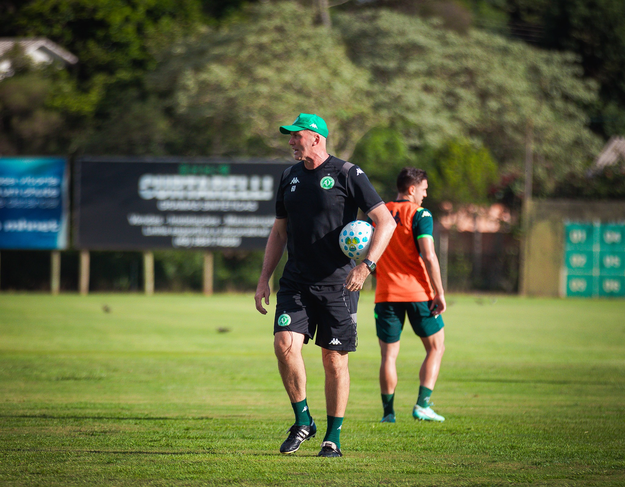 Escalação da Chapecoense: Dal Pozzo promove mudanças obrigatórias na defesa
