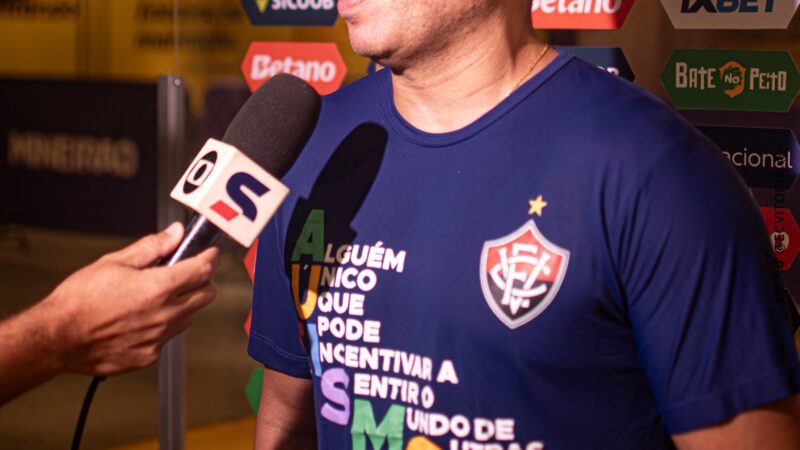 Vitória promove ação de conscientização sobre autismo antes de jogo contra o Cruzeiro