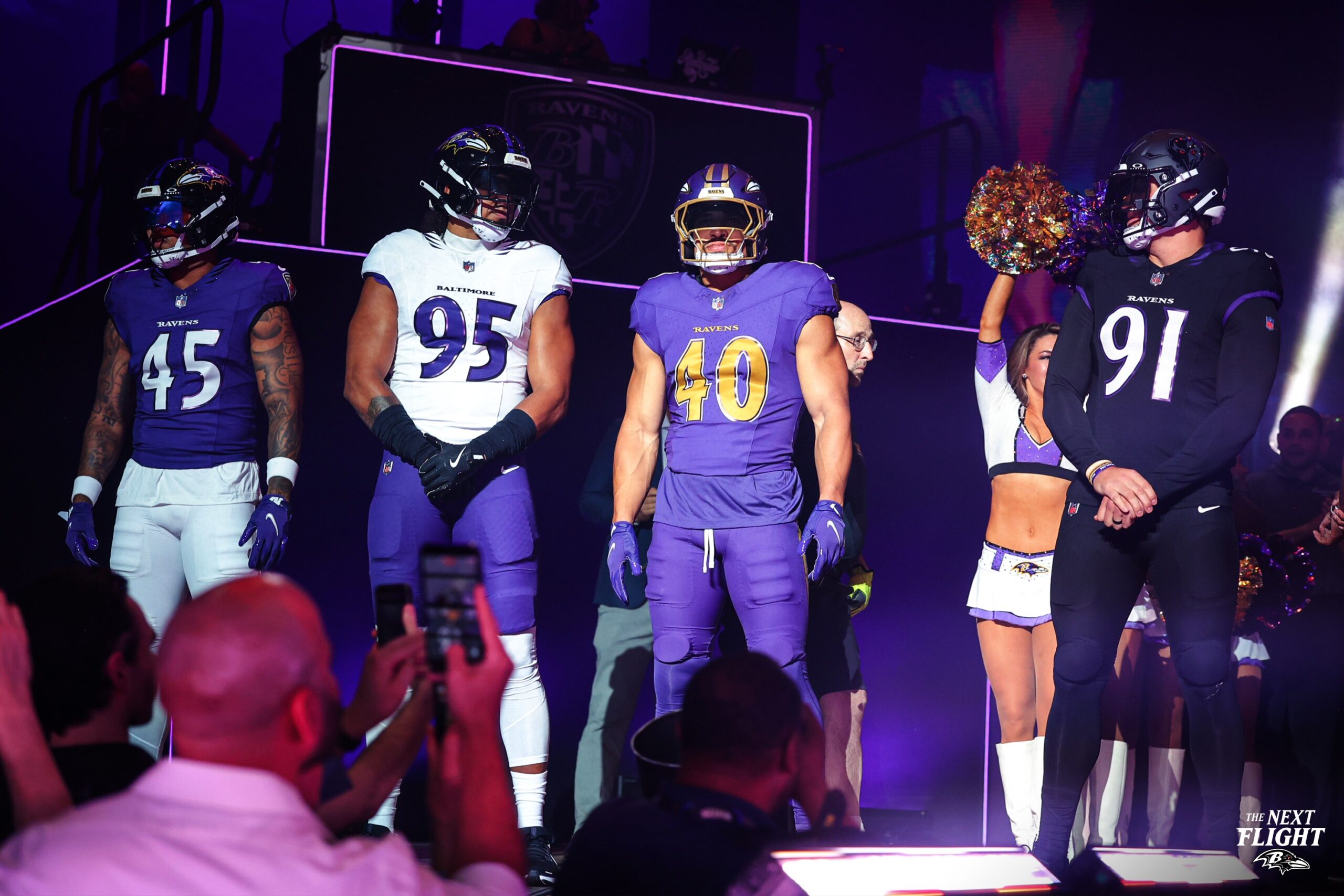 Ravens, Rams e Commanders revelam uniformes para nova temporada da NFL