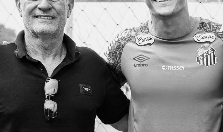 Santos libera Gabriel Brazão após morte do pai e goleiro deve ser desfalque na Copa do Brasil