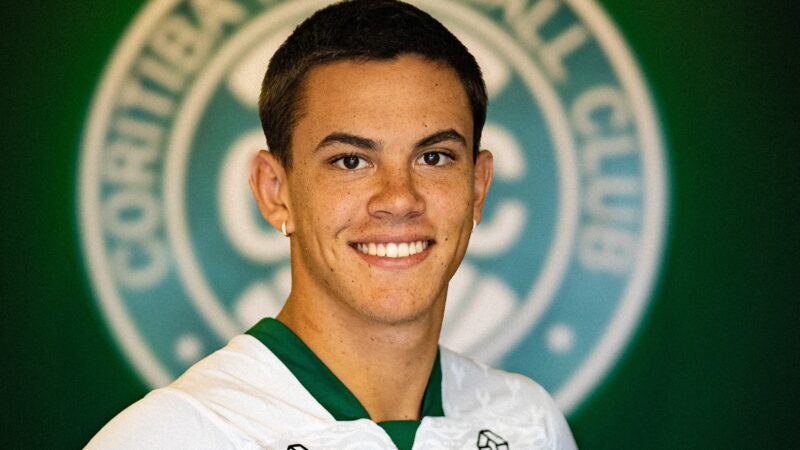 Coritiba decide não pagar multa para ter lateral emprestado pelo Santos na partida entre os times