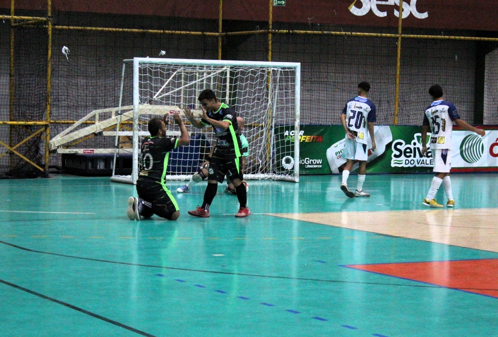 Trindade e Dunas Casa Nova vencem e definem semifinais da Série Ouro da  Copa TV Grande Rio