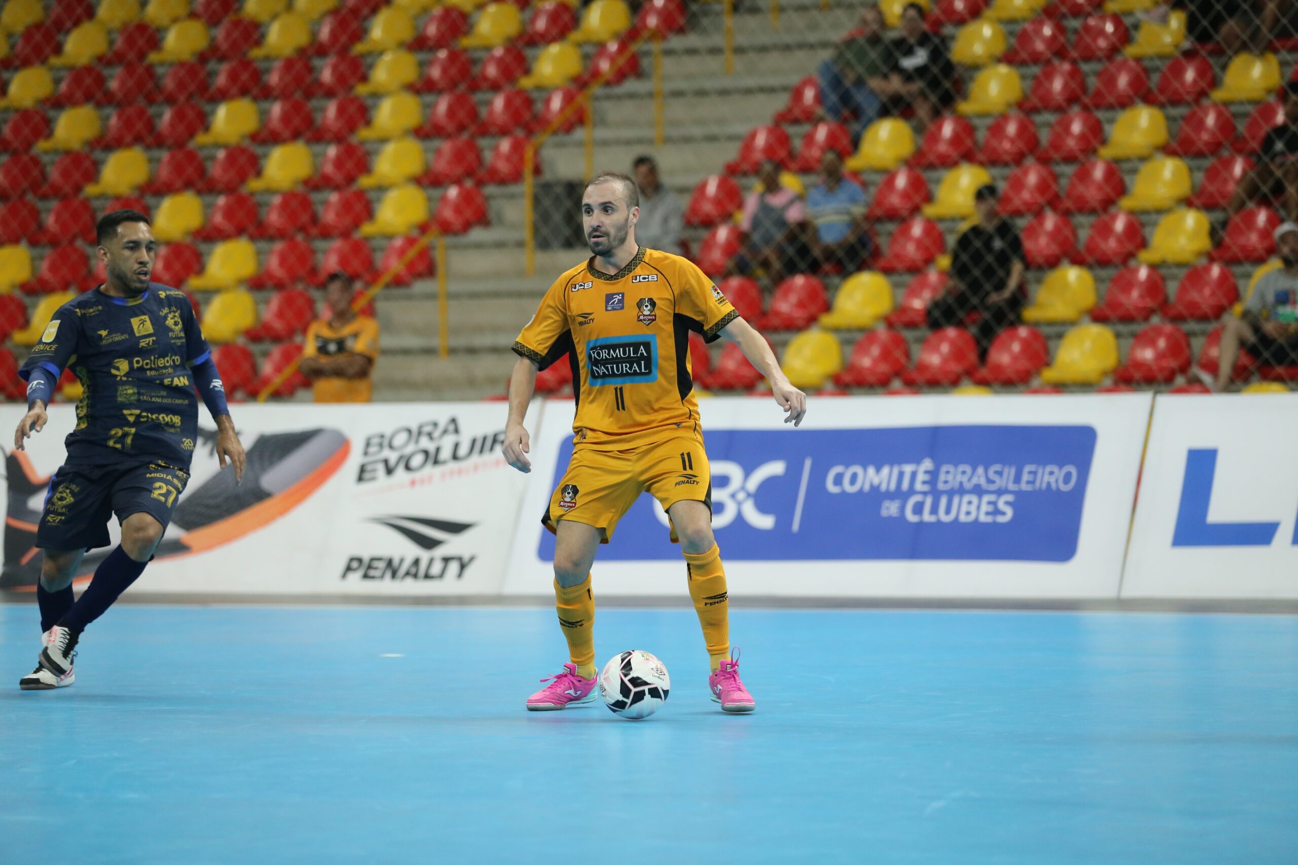 Sorocaba vira sobre o São José e chega à vice-liderança da Liga Futsal