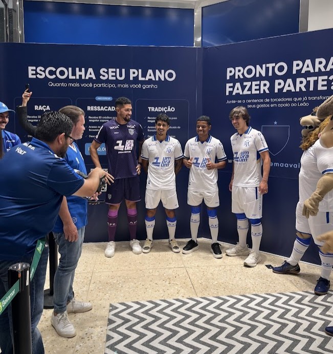 Avaí divulga novo uniforme 2 para a temporada; veja fotos