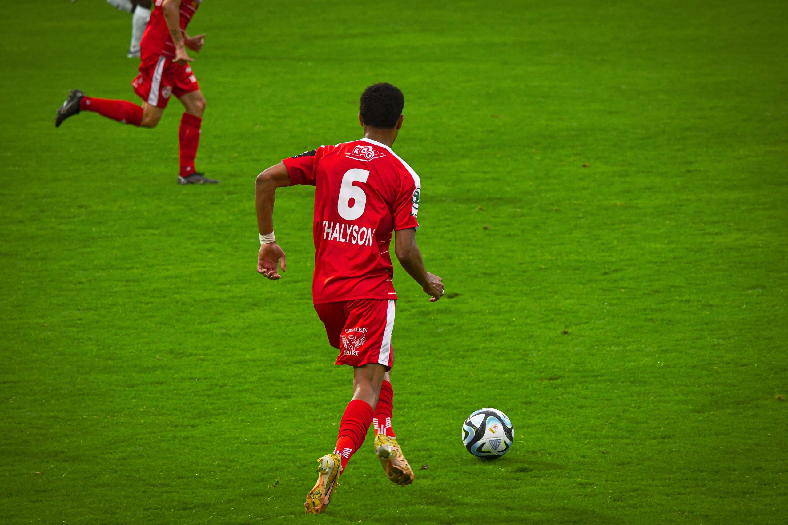 Parceiro de Cuiabano no Grêmio, artilheiro do Tocantinense inicia Série D em alta no Araguaína