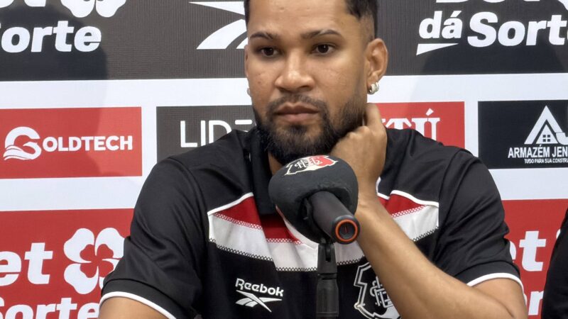 Everaldo e mais dois desfalcam o Santa Cruz diante do Floresta; veja detalhes