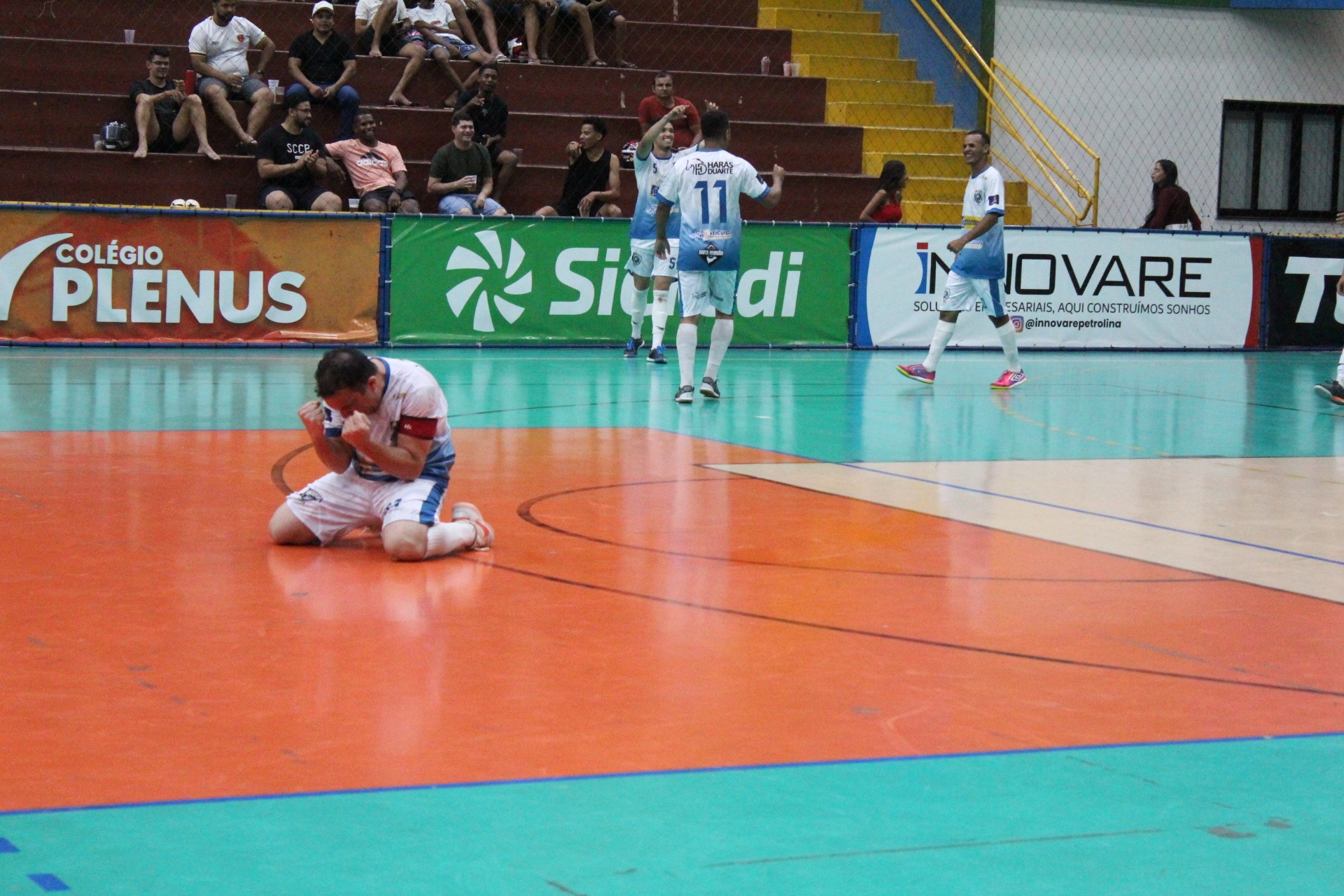 Definidos os classificados do grupo B da Série Ouro da Copa TV Grande Rio de Futsal