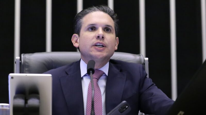 Escala 6×1: Motta diz que proposta deverá ser votada na semana que vem na CCJ; governo cogitou propor novo texto