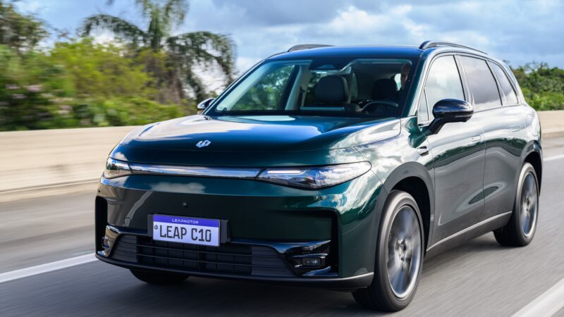 Leapmotor terá modelos B10 e C10 produzidos pela Stellantis em Pernambuco