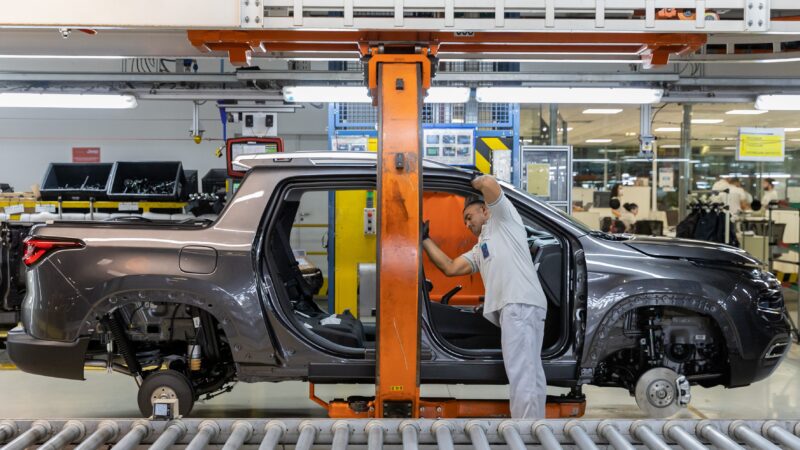 Produção de veículos no Brasil aumenta 27,6% no mês e bate recorde de antes da pandemia